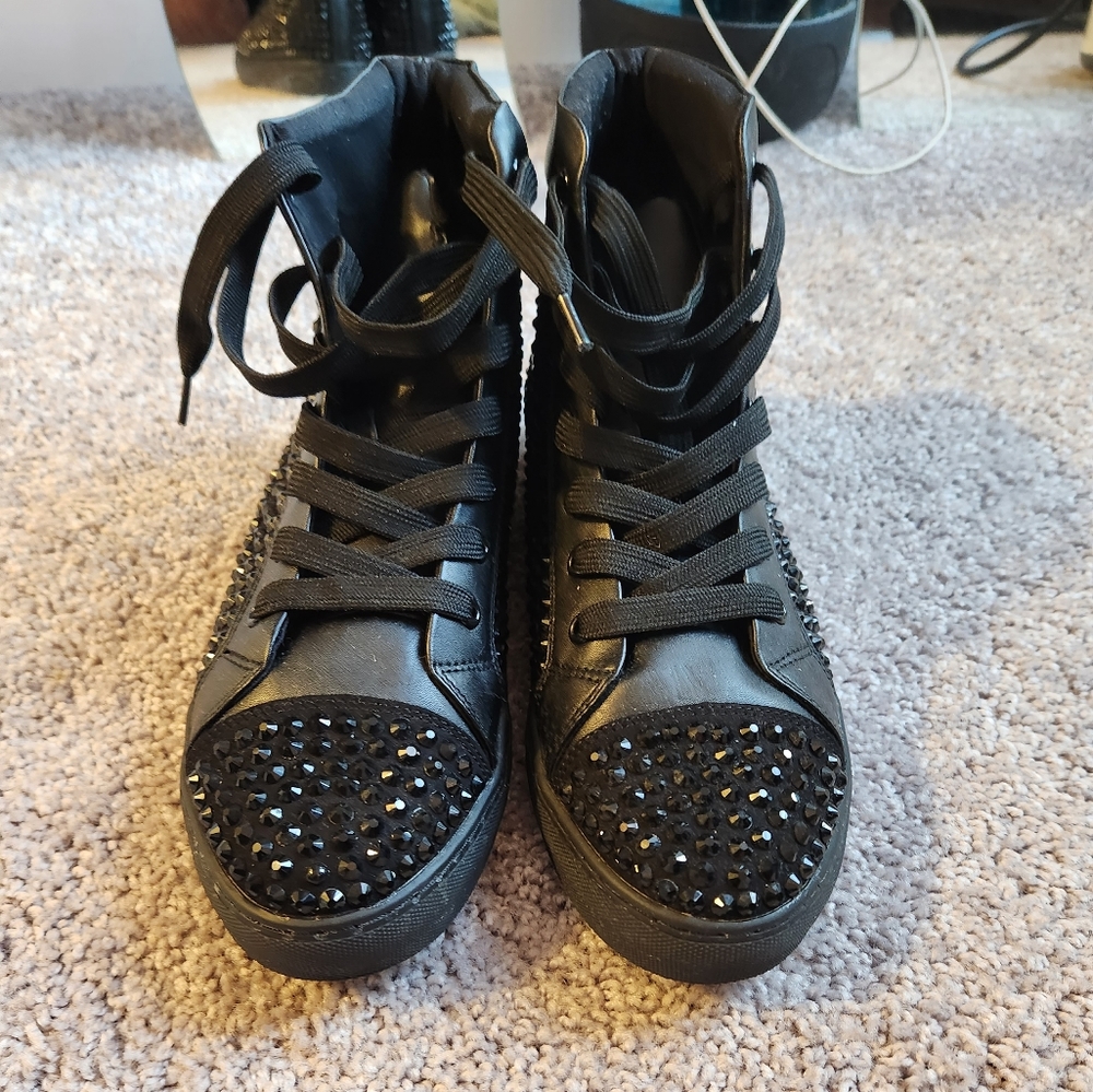Steve Madden mens black stud high top sneakers